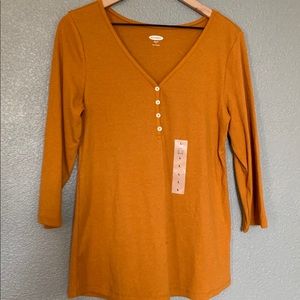 Quarter sleeve shirt *BRAND NEW*